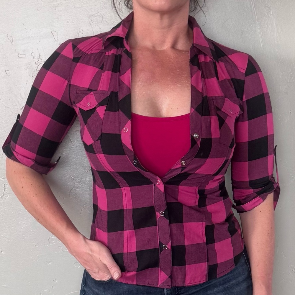 Forever 21 Pink and Black Plaid 3/4 Sleeve Button Up Shirt